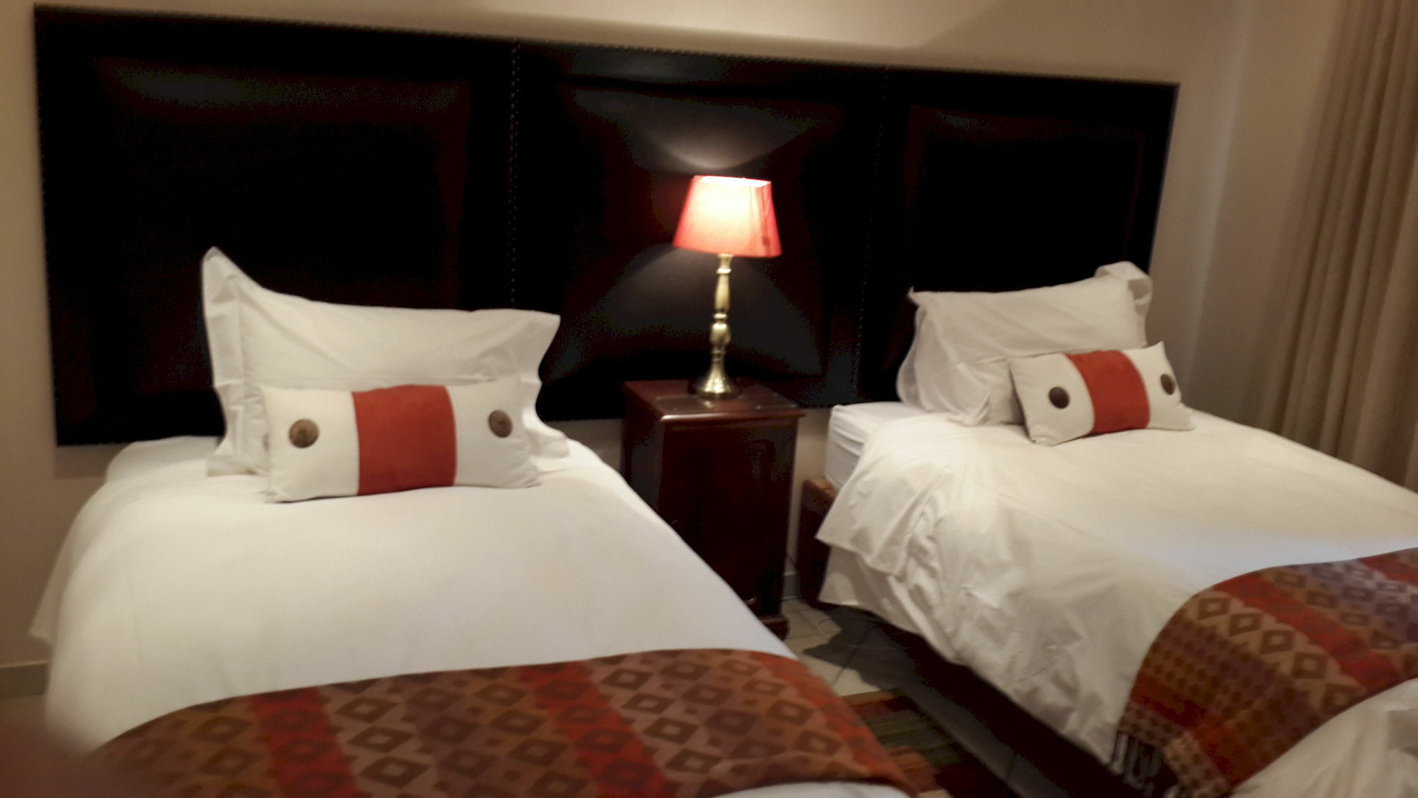 Magaliqua Guest House Noordheuwel Zewnętrze zdjęcie