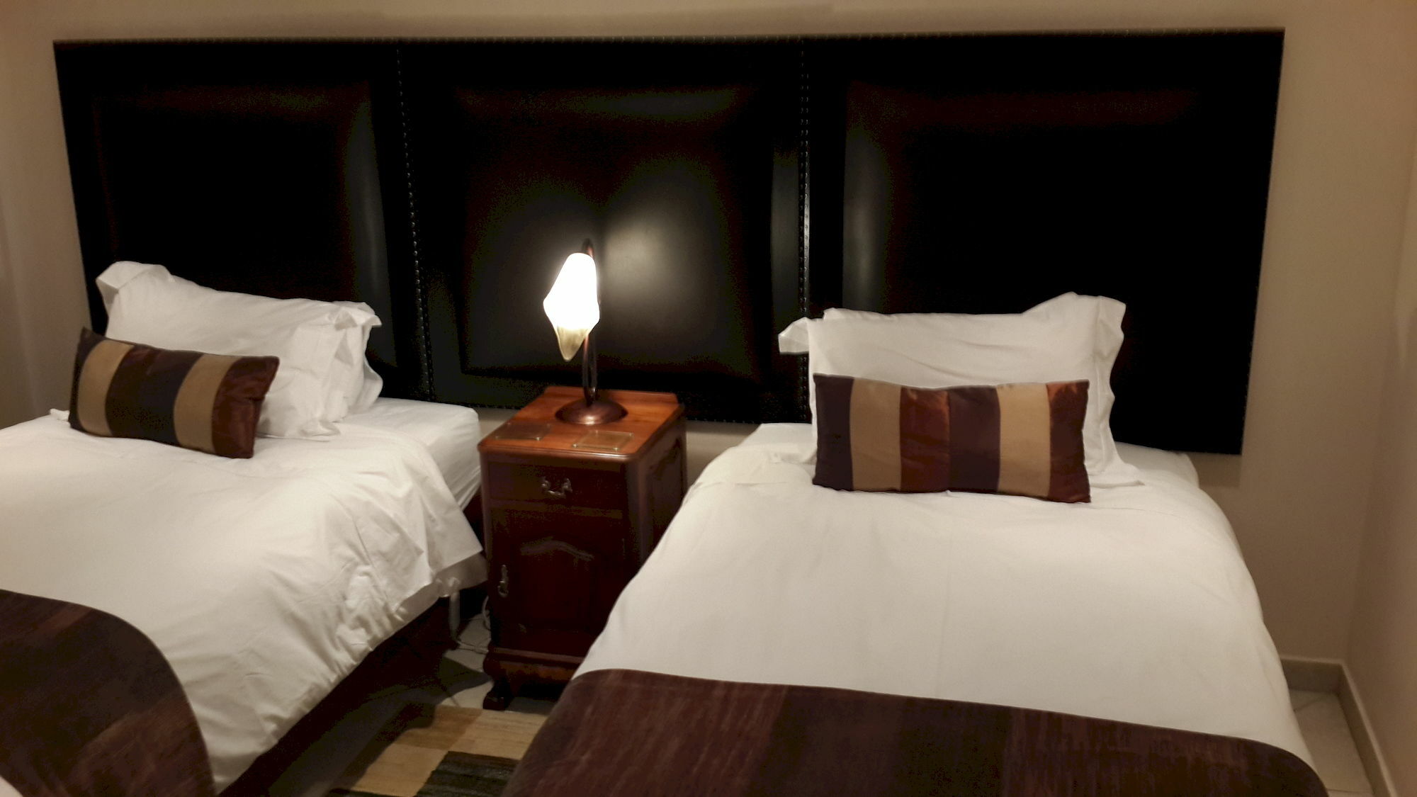 Magaliqua Guest House Noordheuwel Zewnętrze zdjęcie